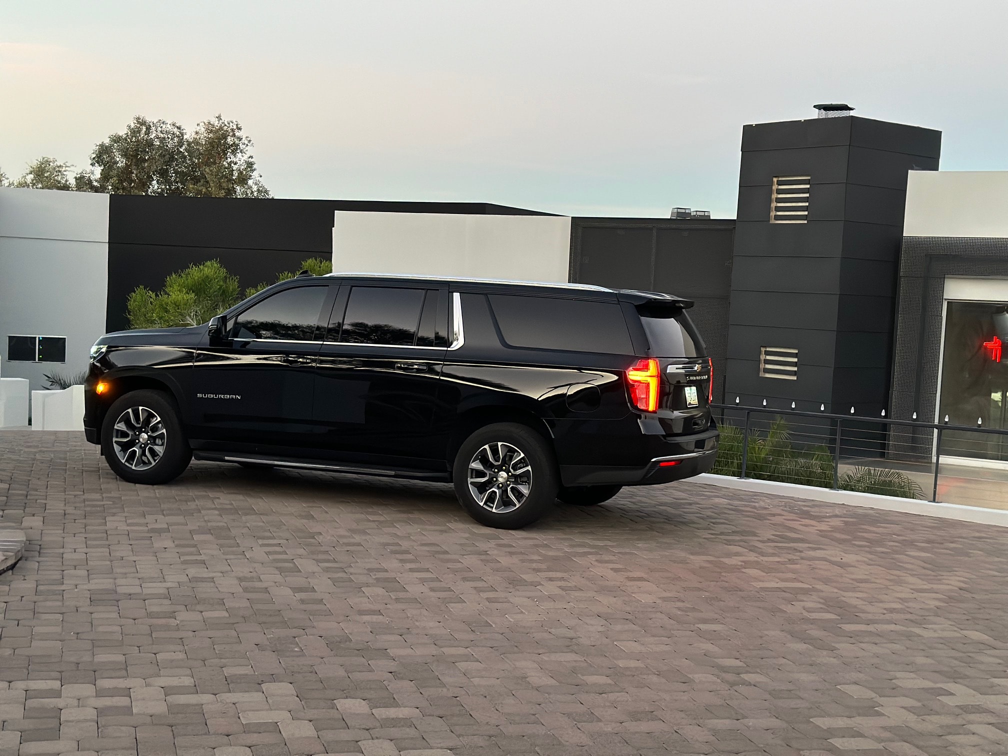 Chevrolet Suburban LT